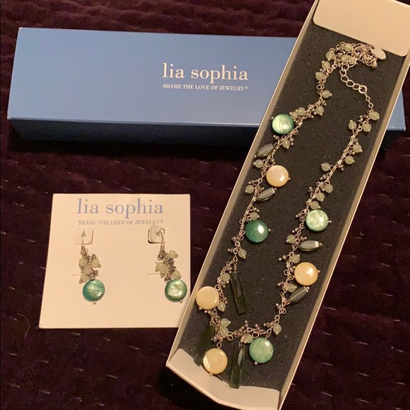 Jewelry - Picture 1 of 3